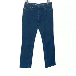 Levi’s NWOT Slight Curve, mid rise, straight leg,  mid weight, mid wash jean